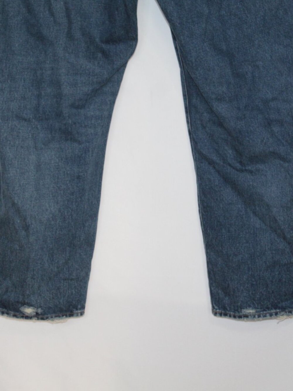 Madewell Straight-Leg Jeans in Medium Blue Wash - Picture 11 of 12